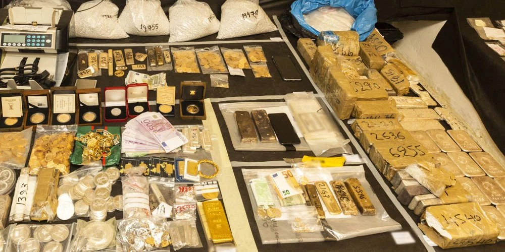 Μέχρι και τα capital controls της Κίνας «έσπαγε» η μαφία του χρυσού